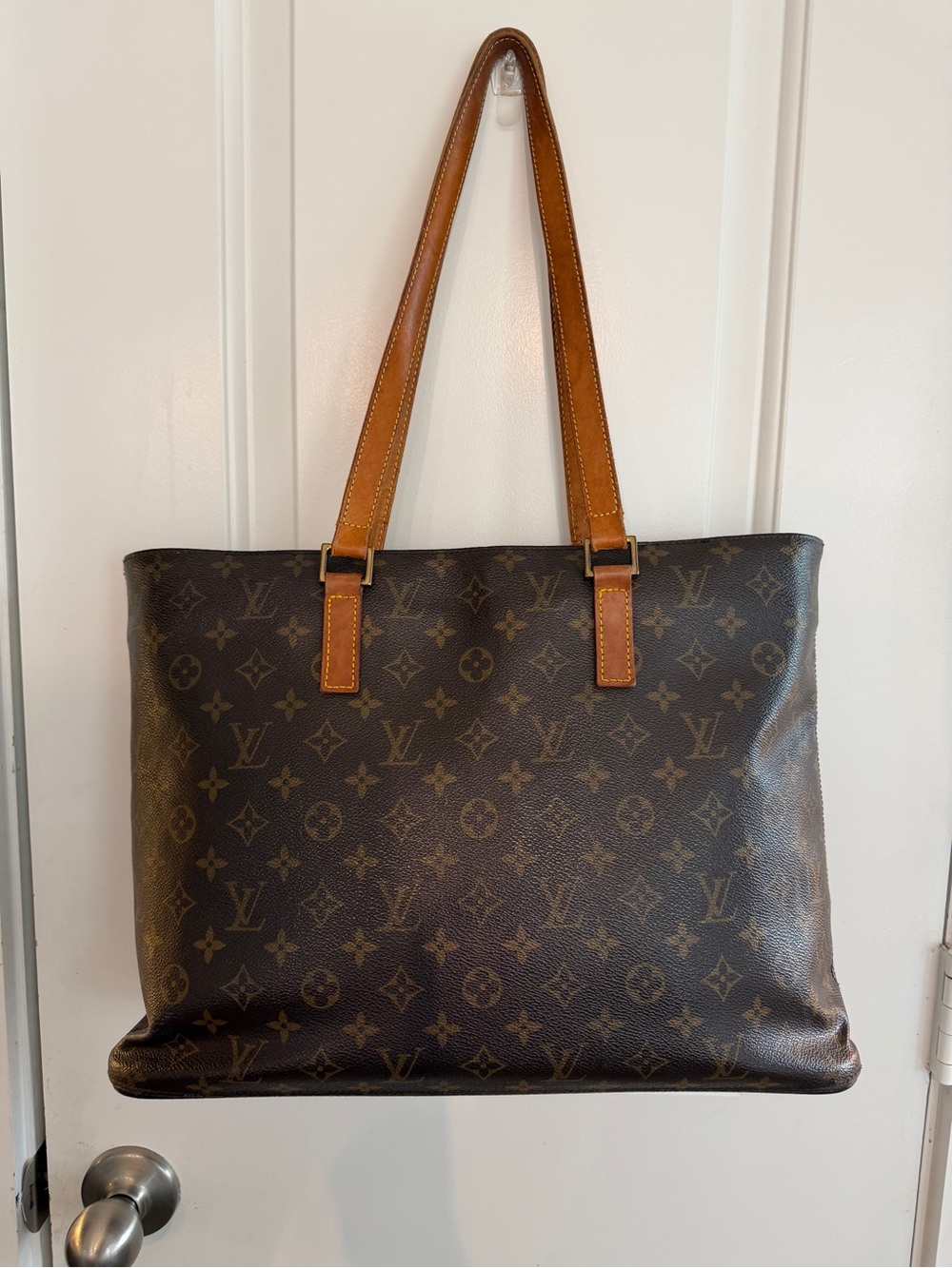 Louis Vuitton Luco Tote - Picture 2 of 14